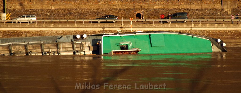 Schiff gesunken St Goarhausen Loreley P279.jpg